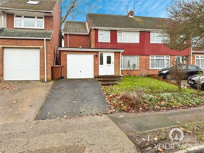 4 Bedroom Semi Detached House For Sale In Sussex Drive, Chatham, Kent, ME5