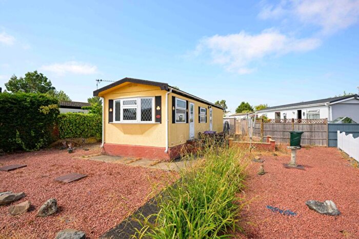2 Bedroom Park Home For Sale In Beacon Park Home Village, Skegness, PE25