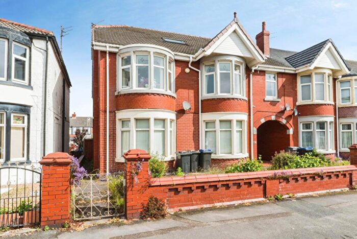 5 Bedroom Flat For Sale In Watson Road, Blackpool, Lancashire, FY4