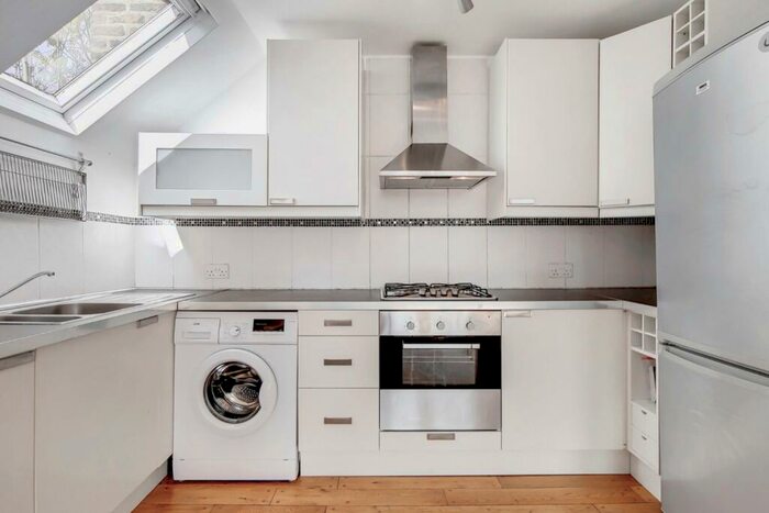 1 Bedroom Flat To Rent In Tyrwhitt Road, London, Greater London, SE4