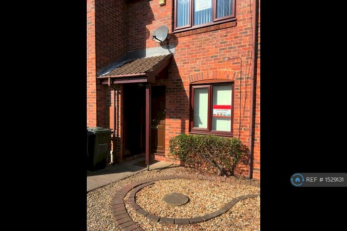 2 Bedroom Terraced House To Rent In Hunters Place, Newcastle Upon Tyne, NE2