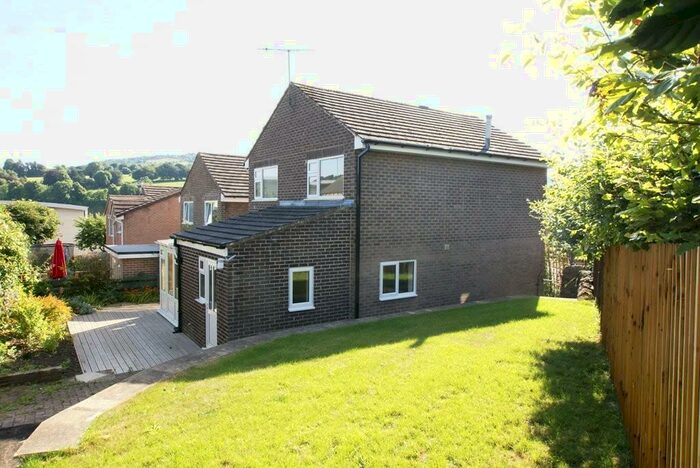 3 Bedroom Link Detached House To Rent In Wyvern Close, Matlock, DE4