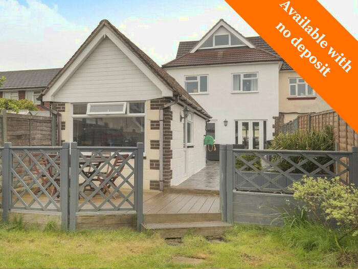 4 Bedroom Semi-Detached House To Rent In Oak Road, Fareham, PO15