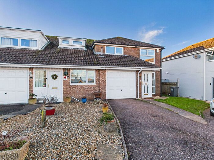 3 Bedroom Semi Detached House For Sale In Helford Drive, Paignton, TQ4
