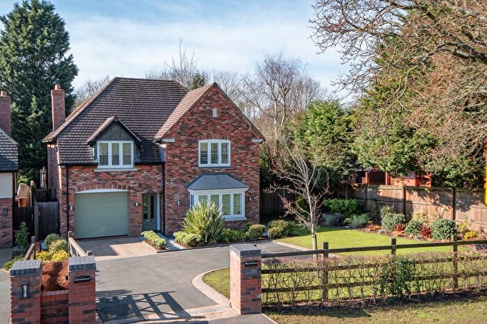 4 Bedroom Detached House For Sale In Icknield Street, Redditch, Worcestershire, B98