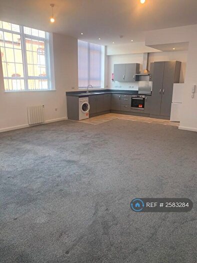 2 Bedroom Flat To Rent In School Street, Swadlincote, DE11