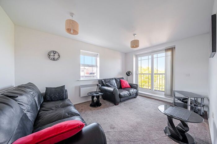 2 Bedroom Flat For Sale In Croydon Road, Beckenham, BR3