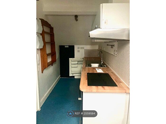 1 Bedroom Flat To Rent In St. James Street, South Petherton, TA13