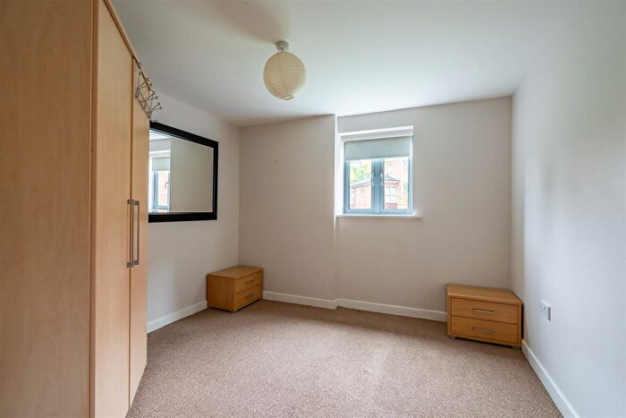 2 Bedroom Flat To Rent In Drummond House, College Mews, York, YO31