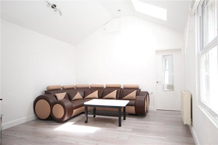 1 Bedroom Apartment To Rent In Haydon Place, Guildford, GU1