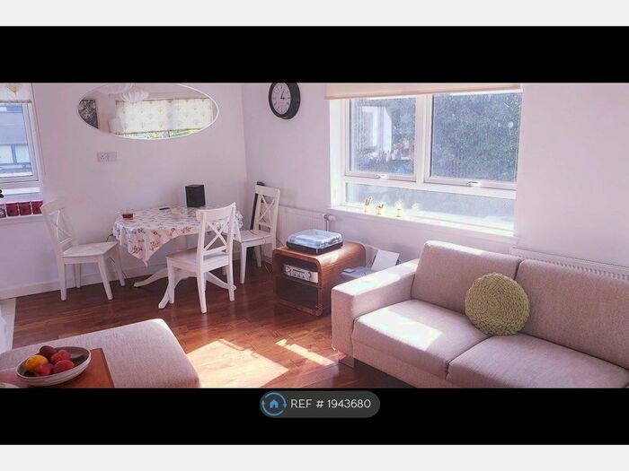 3 Bedroom Flat To Rent In Marine Drive, Edinburgh, EH5