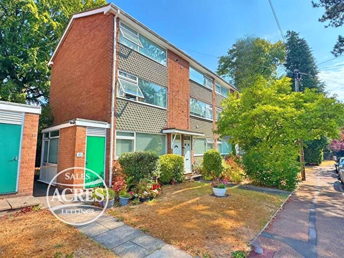 2 Bedroom Flat For Sale In Links View, Streetly, Sutton Coldfield, B74