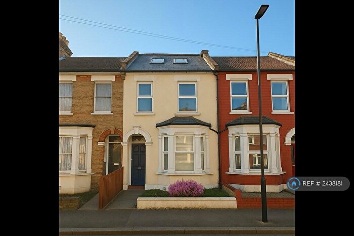 2 Bedroom Flat To Rent In Antill Road, London, N15