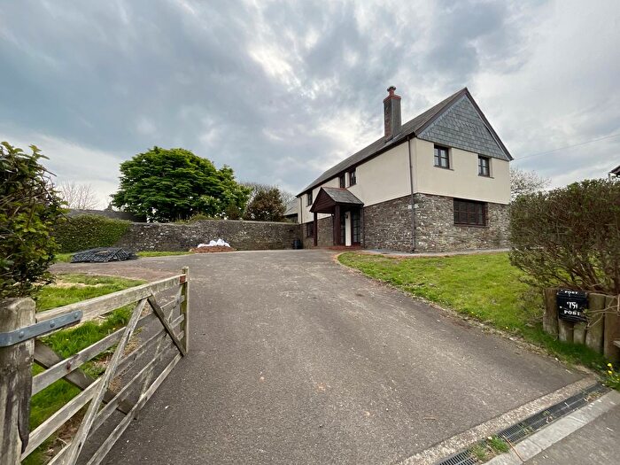 4 Bedroom Detached House To Rent In North Street, Hartland, Bideford, Devon, EX39