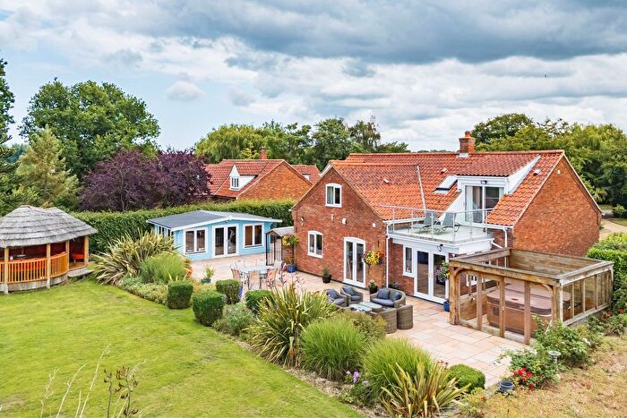 5 Bedroom Detached House For Sale In Pennygate, Barton Turf, NR12