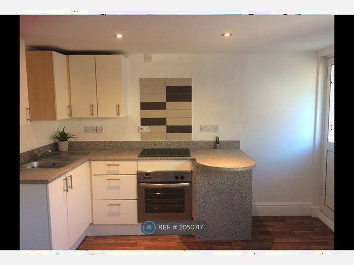 1 Bedroom Flat To Rent In George Street, Reading, RG1