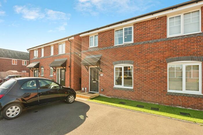3 Bedroom Semi Detached House For Sale In Cortland Way, Stourport-On-Severn, DY13