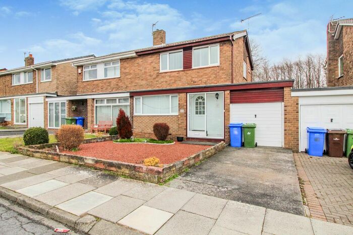 3 Bedroom Semi-Detached House To Rent In Weetwood Road, Cramlington, NE23