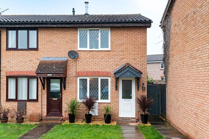2 Bedroom End Of Terrace House To Rent In Fakenham Drive, Bobblestock, Hereford, HR4
