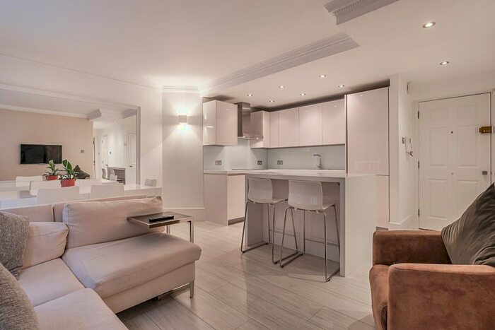 2 Bedroom Flat To Rent In Gloucester Street, London, SW1V