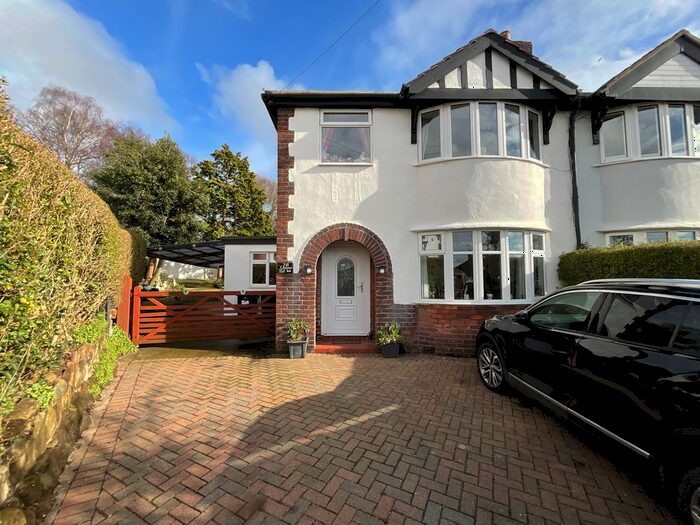 3 Bedroom Semi-Detached House For Sale In Swireford Road, Helsby, Frodsham, WA6