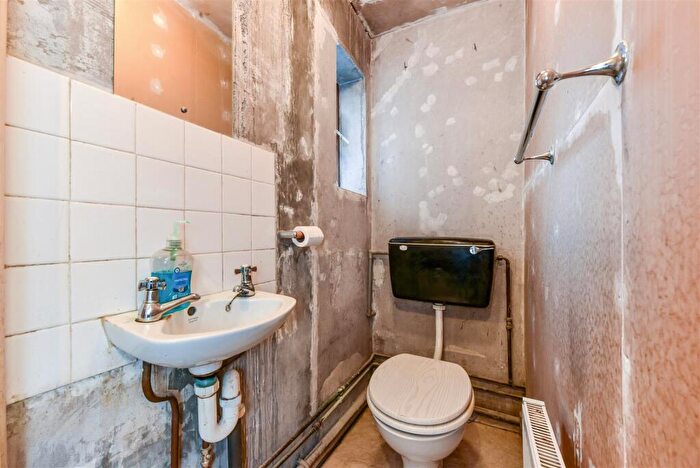 3 Bedroom House For Sale In Melbourne Road, Chichester, PO19