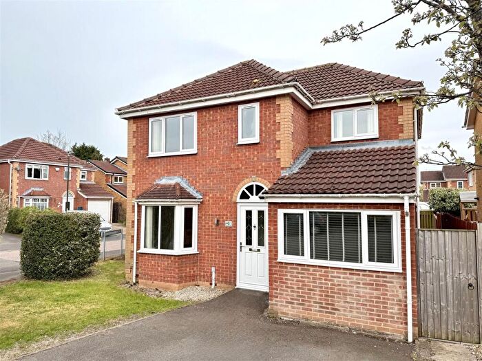 4 Bedroom House To Rent In Ramshaw Close, Newbold, S41