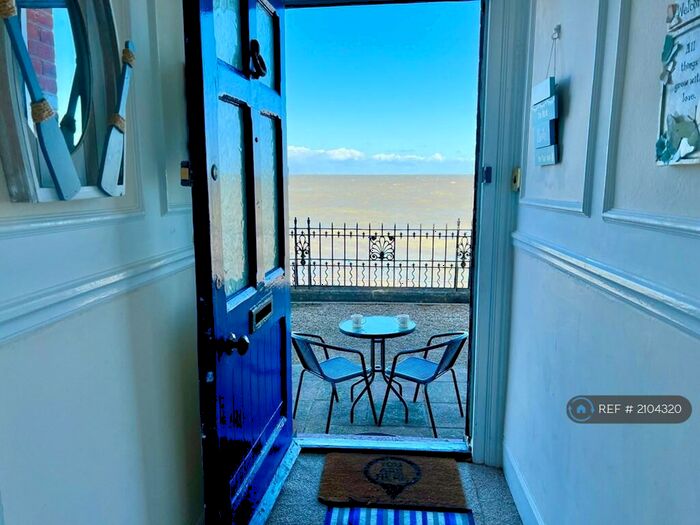 4 Bedroom Terraced House To Rent In Beach Houses, Margate, CT9