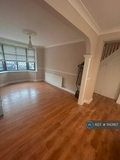 3 Bedroom Terraced House To Rent In Portslade, Brighton, BN41