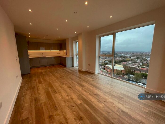 2 Bedroom Flat To Rent In Byron Court, Harrow, HA1