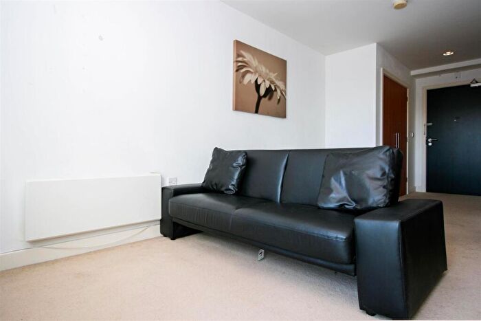 Terraced House To Rent In Sinope, Ryland Street, Birmingham, B16
