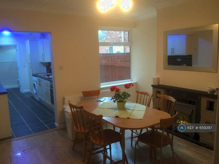 4 Bedroom End Of Terrace House To Rent In Granville Street, Boston, PE21