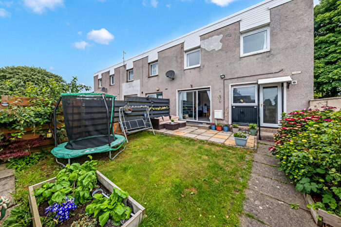 2 Bedroom End Of Terrace House For Sale In Strathmore Place, Dundee, DD5