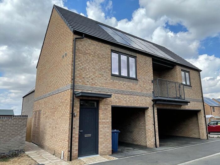 2 Bedroom Coach House To Rent In Bergamot Way, St Neots, Cambridgeshire, PE19