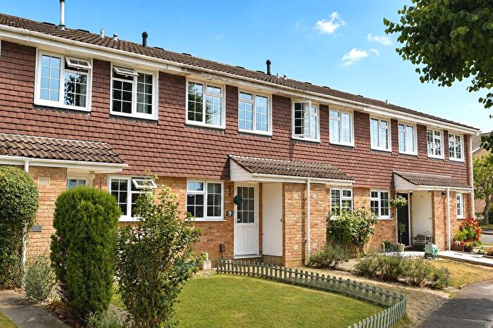 2 Bedroom Terraced House For Sale In Hillcrest, Weybridge, KT13