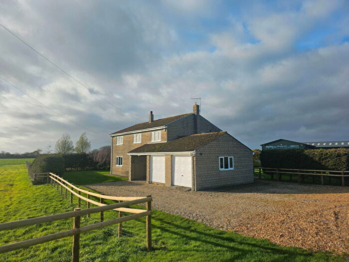 5 Bedroom Detached House To Rent In Hewish, Weston-super-mare, BS24