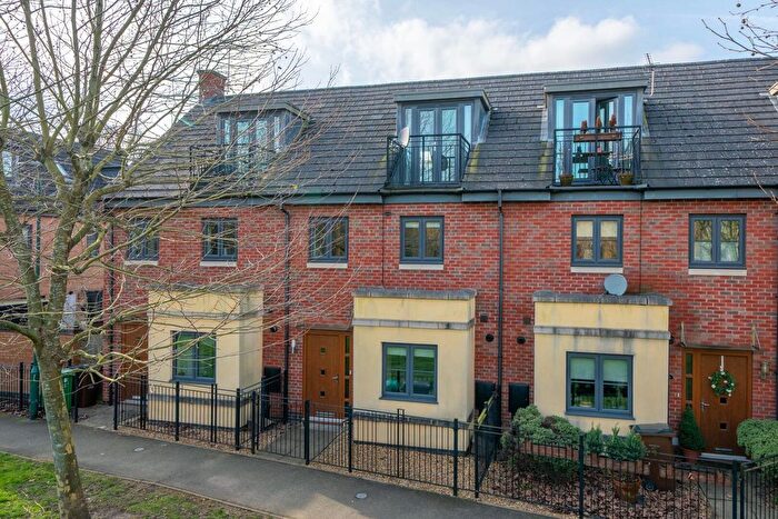 3 Bedroom Terraced House For Sale In Halfpenny Walk, Nottingham, NG11