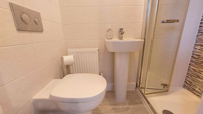 2 Bedroom End Of Terrace House For Sale In Ivatt Close, Bourne, PE10
