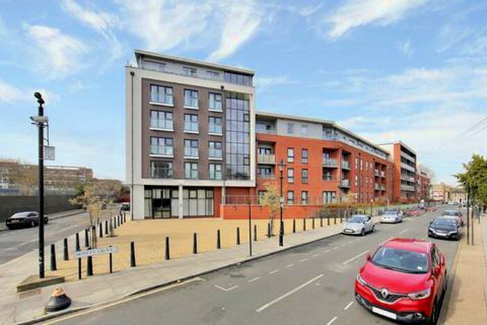 1 Bedroom Flat To Rent In Bevan Court, Tredegar Road, Bow, Devons Road, London, E3
