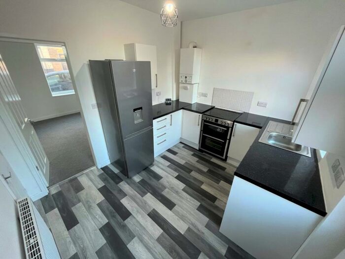 3 Bedroom Property To Rent In Racecommon Road, Barnsley, S70