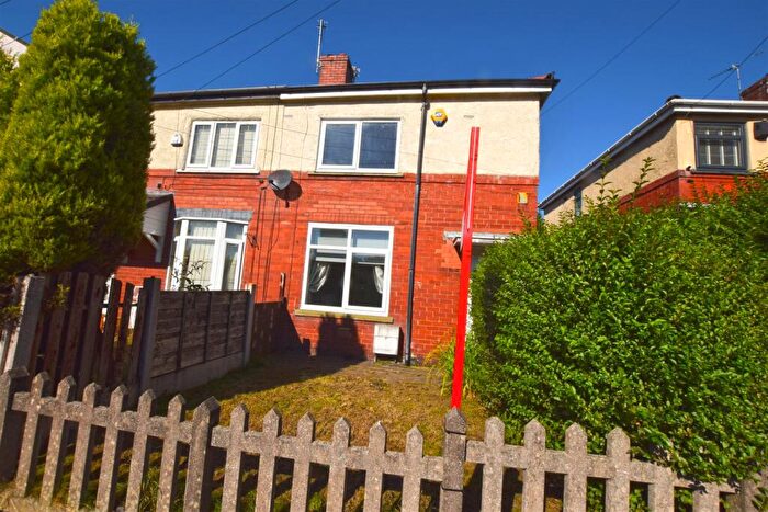 2 Bedroom End Of Terrace House For Sale In Myrtle Road, Middleton, Manchester, M24