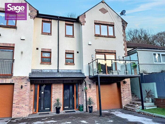 4 Bedroom Semi Detached House For Sale In Ynysddu, Cwmfelinfach, Newport, NP11