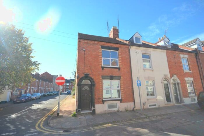 1 Bedroom Flat To Rent In Victoria Road, Northampton, NN1