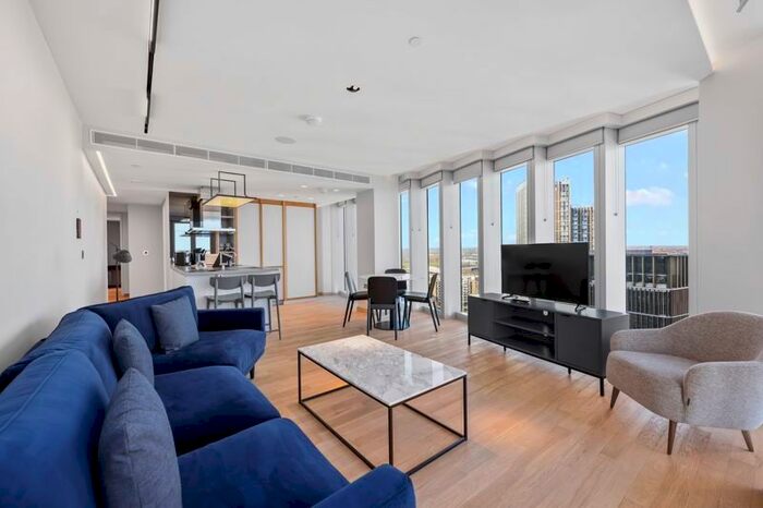 2 Bedroom Flat To Rent In Manhattan Loft Gardens, International Way, London, E20