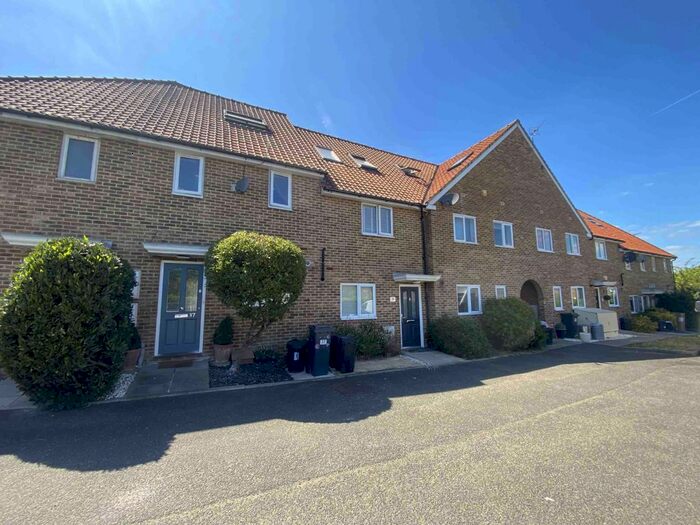 4 Bedroom Property To Rent In Vanneck Square, London, SW15