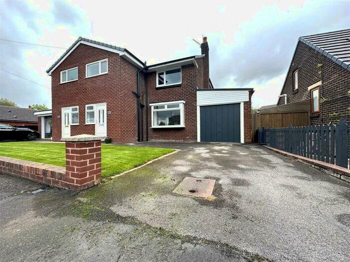 3 Bedroom Semi-Detached House To Rent In Melrose Way, Chorley, PR7