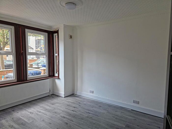 4 Bedroom Terraced House To Rent In Albert Road, Southall, UB2