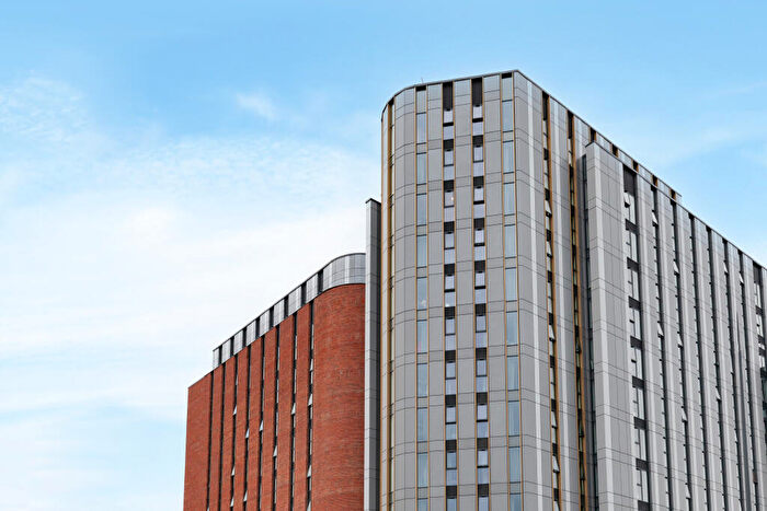 1 Bedroom Apartment To Rent In True Superior Studio, City Centre, L6
