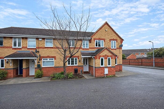 2 Bedroom Terraced House For Sale In Dupre Close, Chafford Hundred, Grays, RM16
