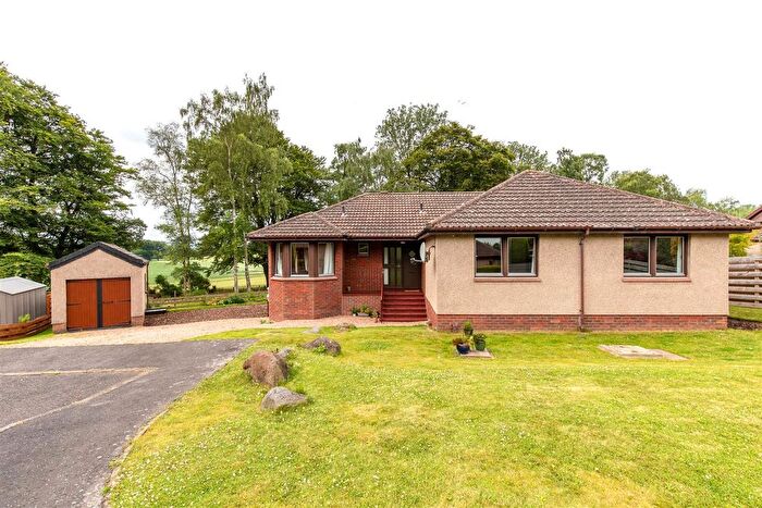 3 Bedroom Detached Bungalow For Sale In Isabella Place, Scone, Perth, PH2